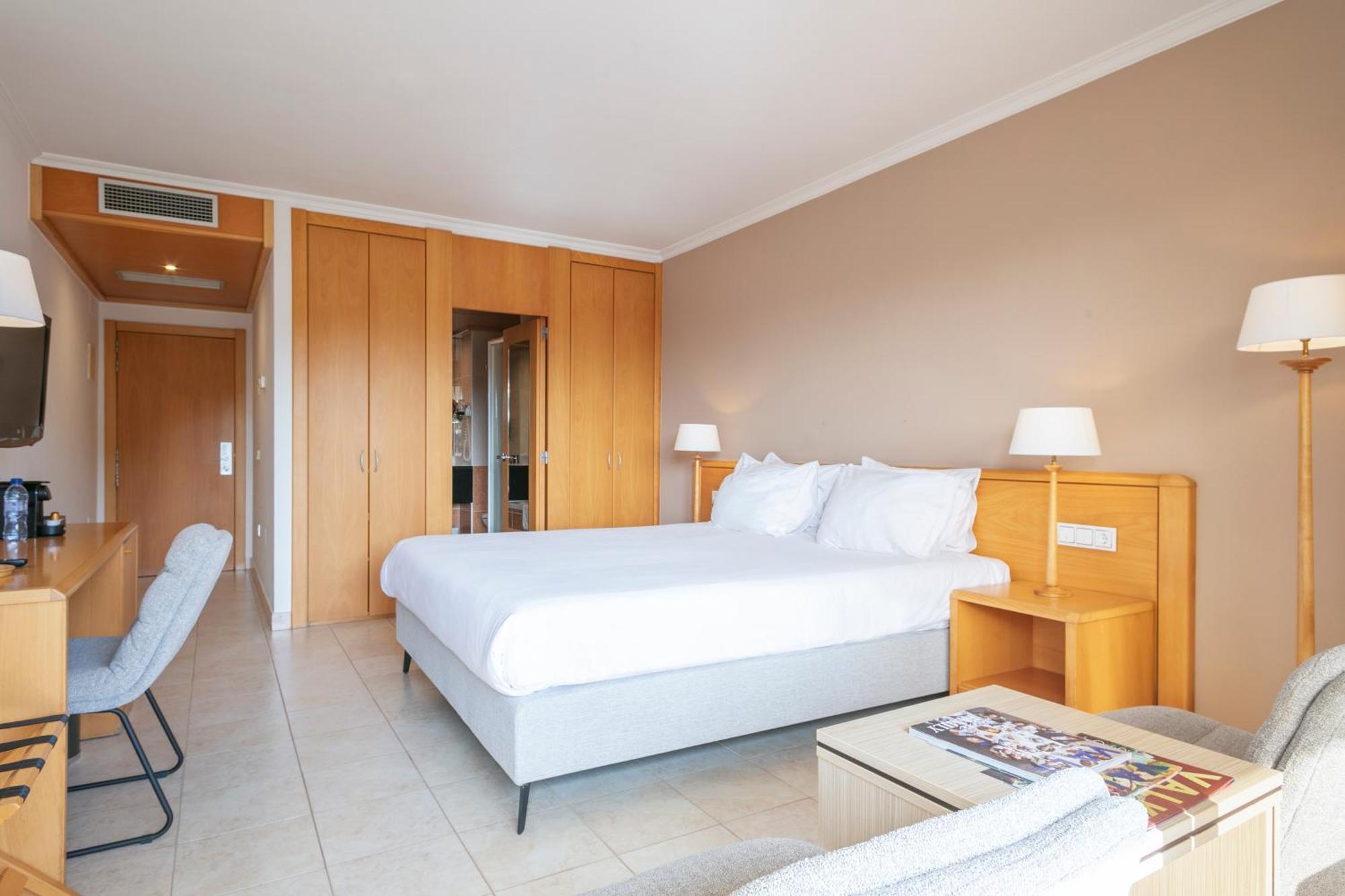 Van Der Valk Hotel Barcarola Sant Feliu de Guixols Exterior photo
